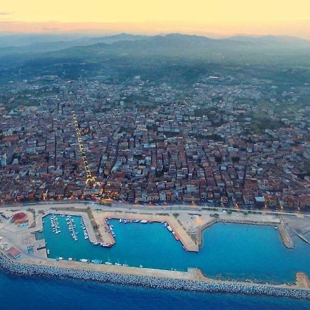 Climatizzato In Centro A 100M Dal Mare Villa Ciro Marina Luaran gambar
