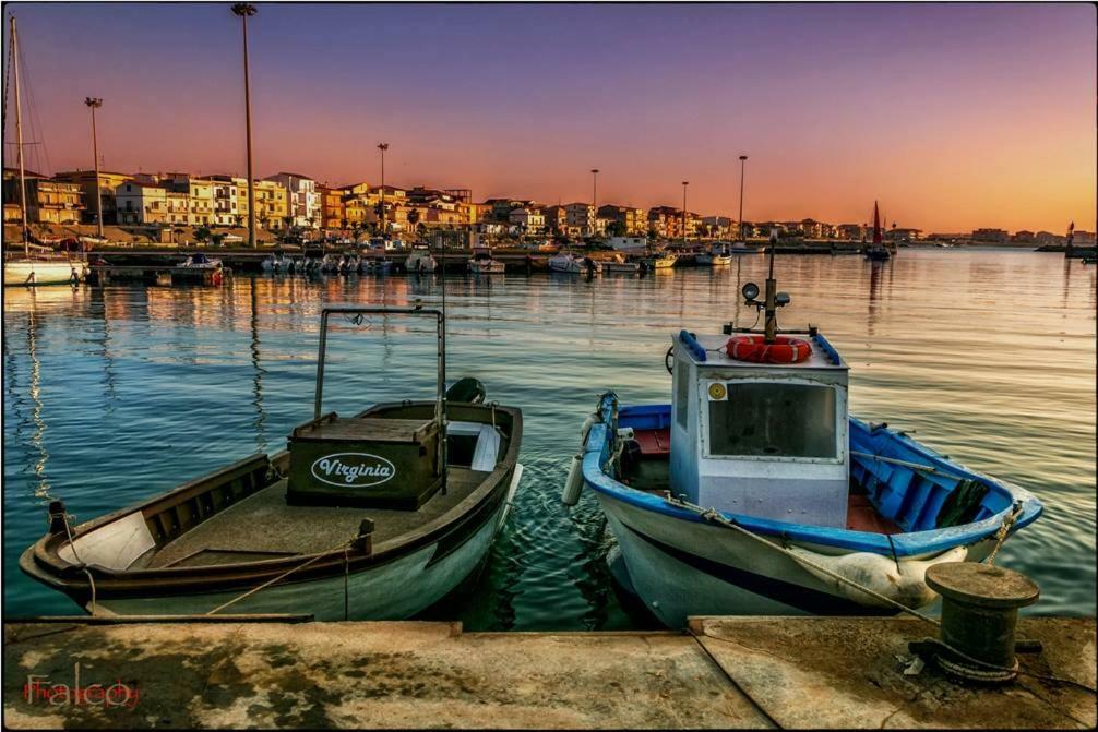 Climatizzato In Centro A 100M Dal Mare Villa Ciro Marina Luaran gambar