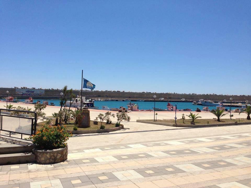 Climatizzato In Centro A 100M Dal Mare Villa Ciro Marina Luaran gambar