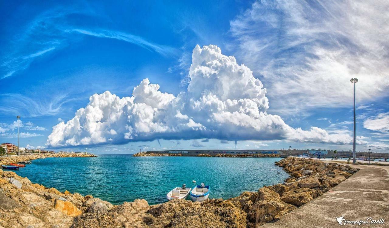 Climatizzato In Centro A 100M Dal Mare Villa Ciro Marina Luaran gambar
